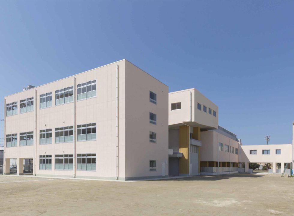 千早小学校 講堂体育館