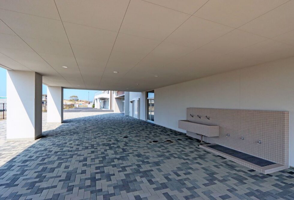 照葉はばたき小学校 校舎棟