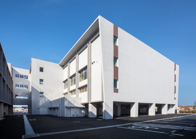 照葉はばたき小学校 体育館棟